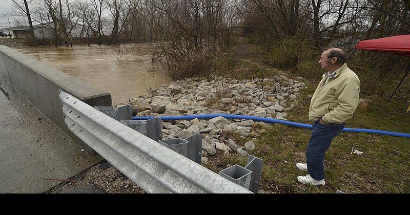 Heavy rains, flash floods mess with Wabash Valley roads | Local News ...