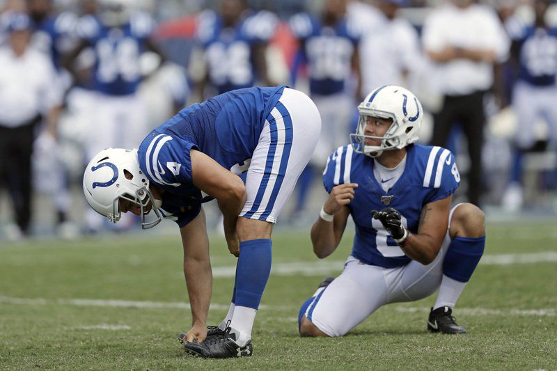 Record-breaking kicker Vinatieri plans to retire