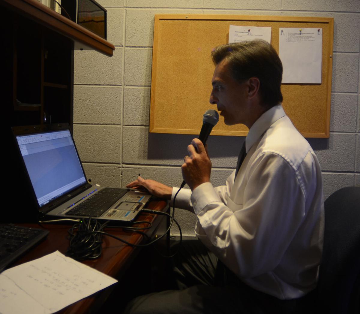 Longtime weatherman Jesse Walker relates well to people of Wabash