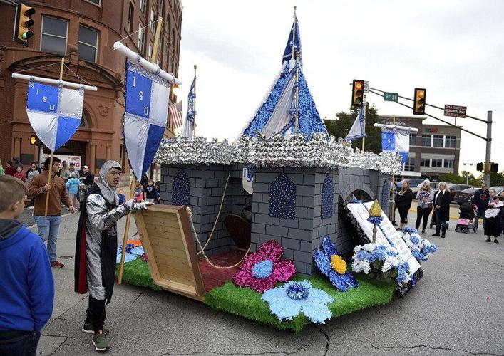 Thousands turn out for ISU parade Local News