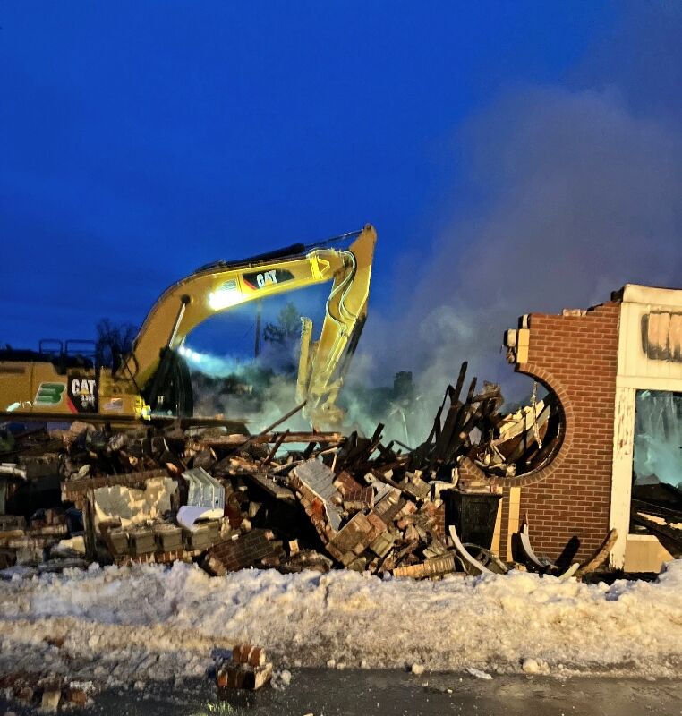 Fire destroys 2 buildings, damages 3rd, near downtown Alpena