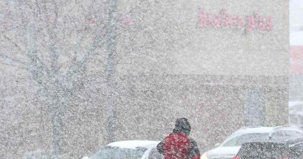 Winter blast of snow, ice and bitter cold grips the US from the Midwest ...