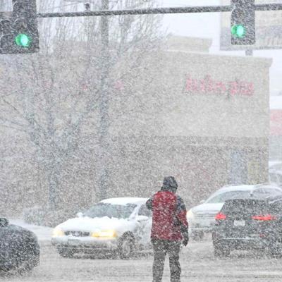 Winter blast of snow, ice and bitter cold grips the US from the Midwest ...