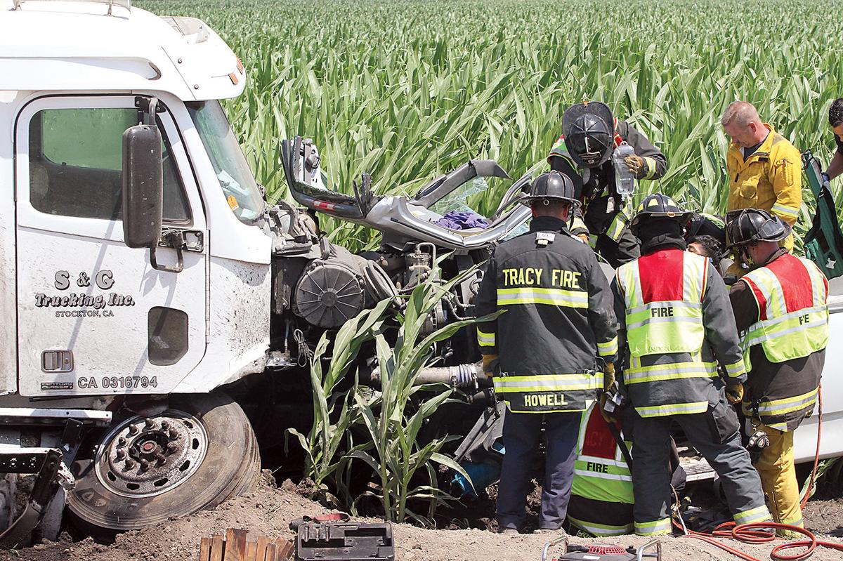 Fivecar crash on Tracy Boulevard Tracy Press