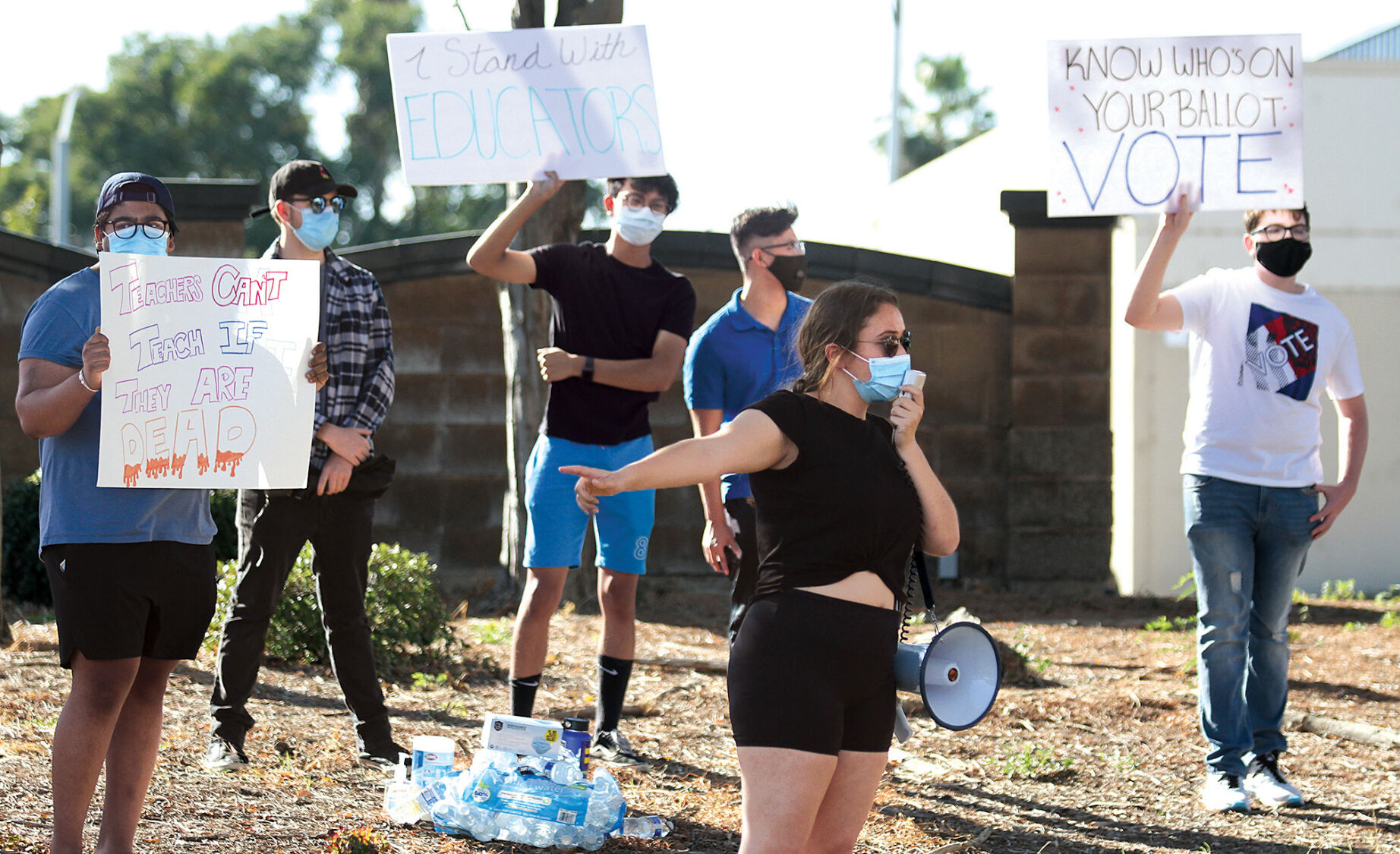 Protesters Picket At TUSD Offices Amid Reopening Backlash | Tracy Press ...