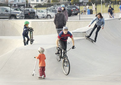 Troubled kontrollere Ørken Crowded skate park could open to scooters | Press Banner News |  ttownmedia.com