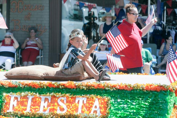 Apricot Fiesta float wins first in Gustine parade Patterson Irrigator