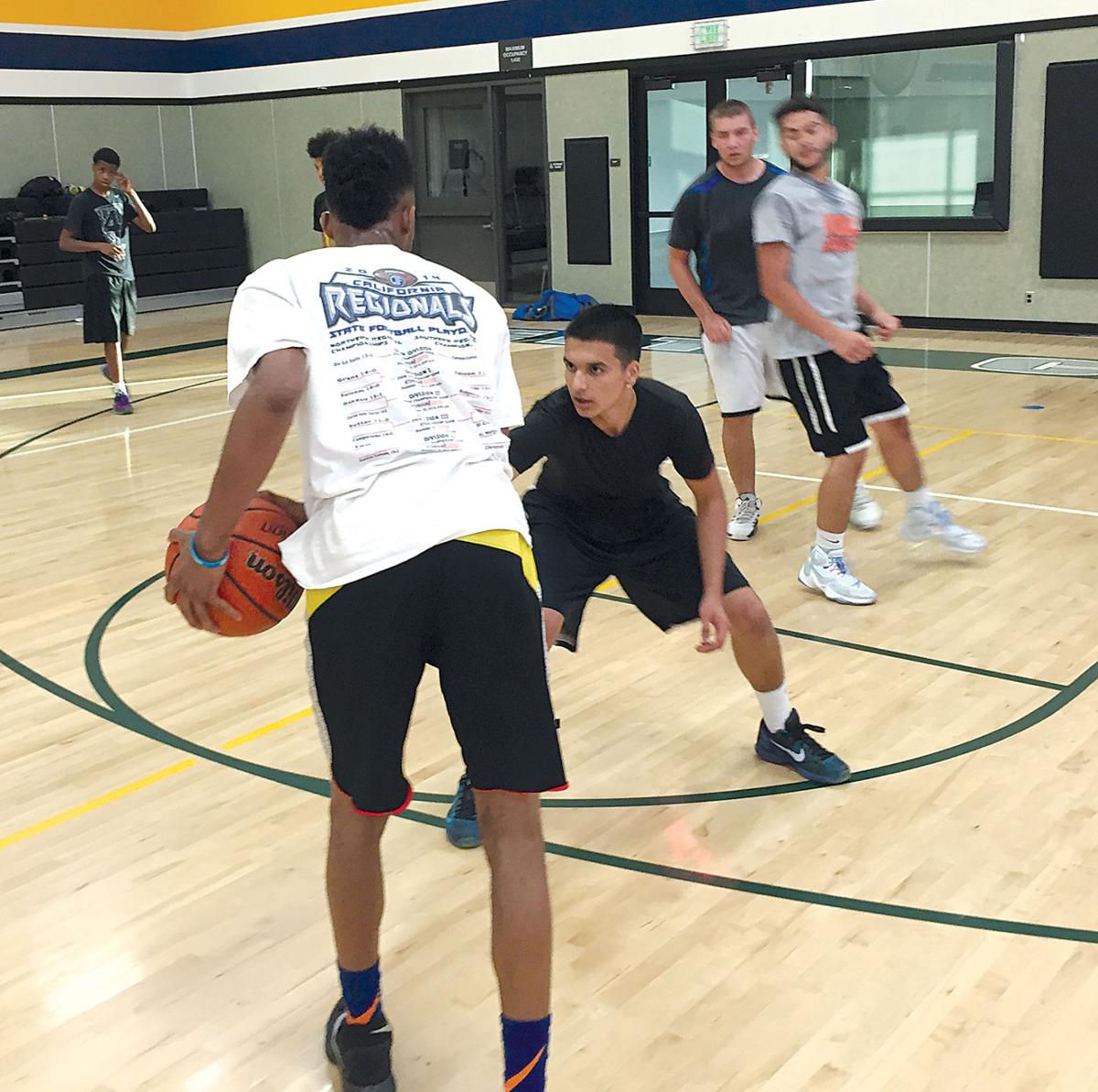 Basketball Team Aims For Recognition At Las Vegas Showcase