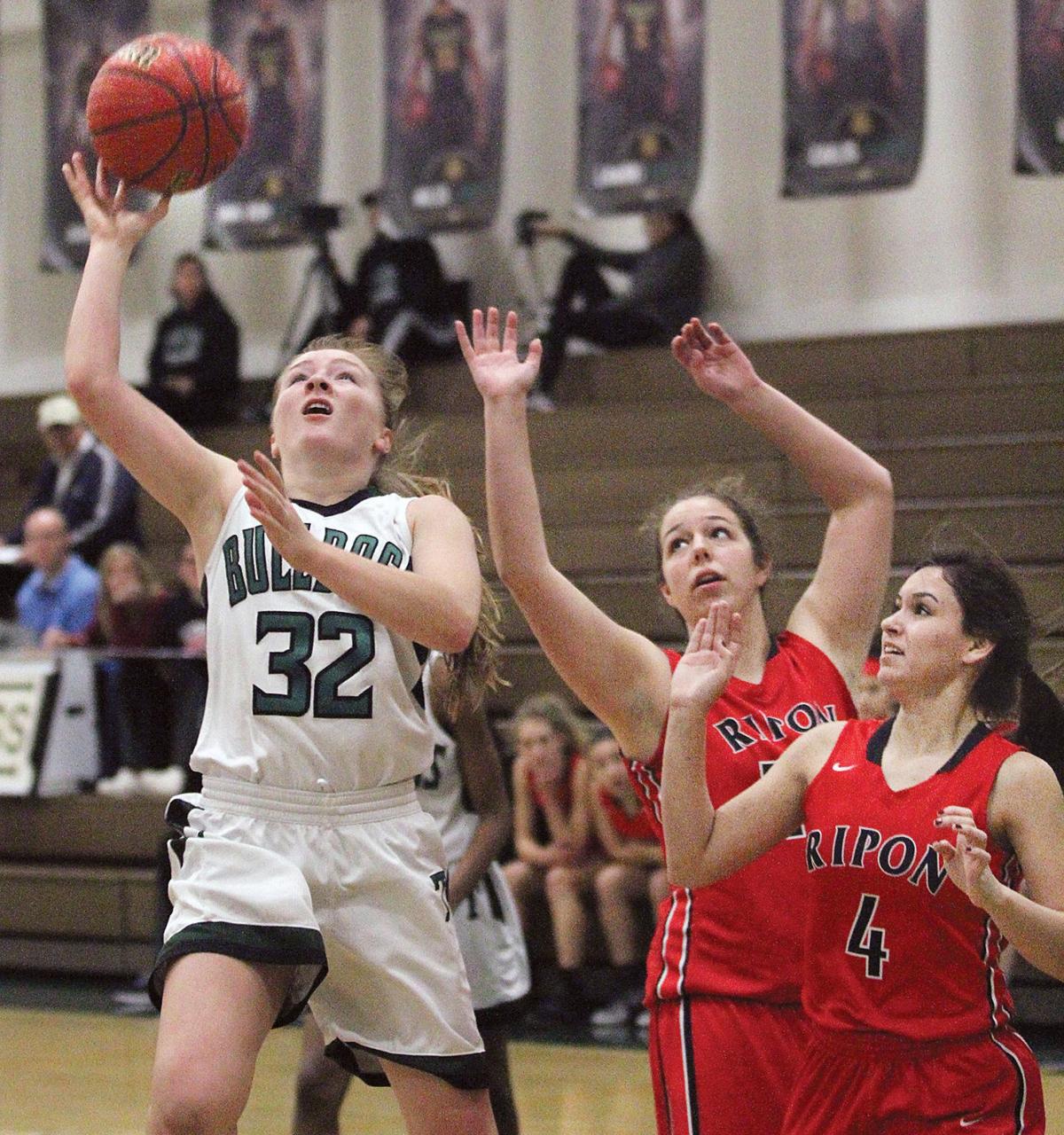 Girls Basketball Tracy Opens Lions Hawkins Tourney With A Win