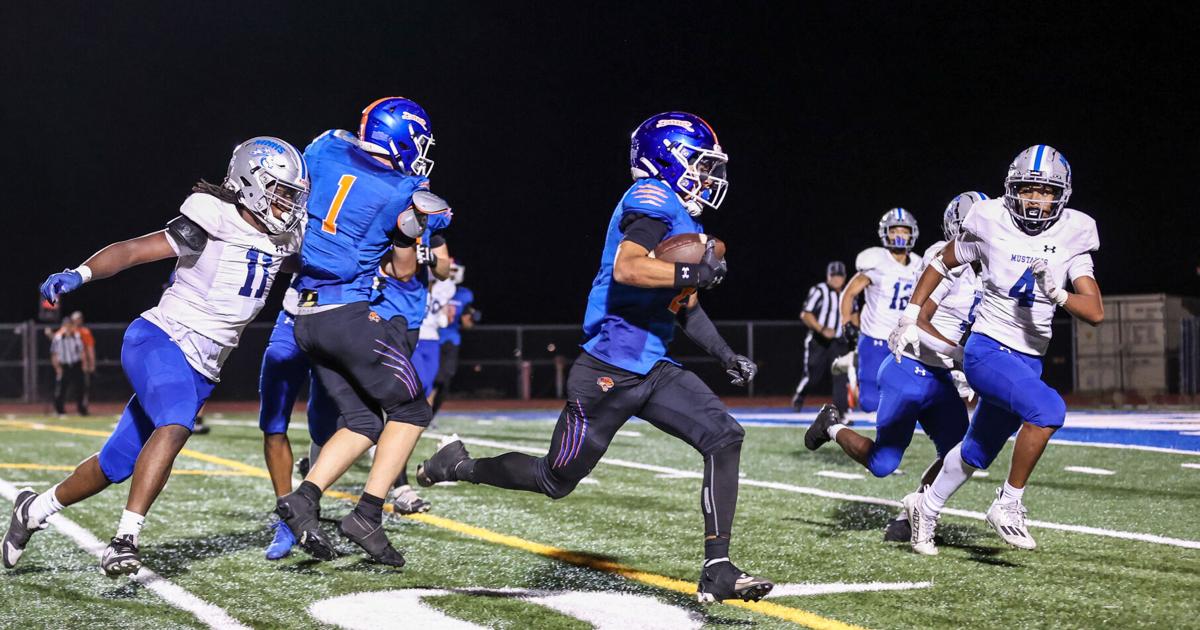 Football: Jaguars knock off Mustangs in overtime thriller | Tracy Press ...