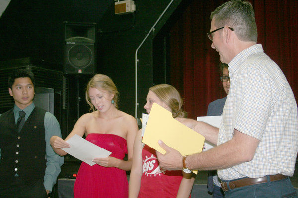 Mayor Nutter & local family, Jose Miranda