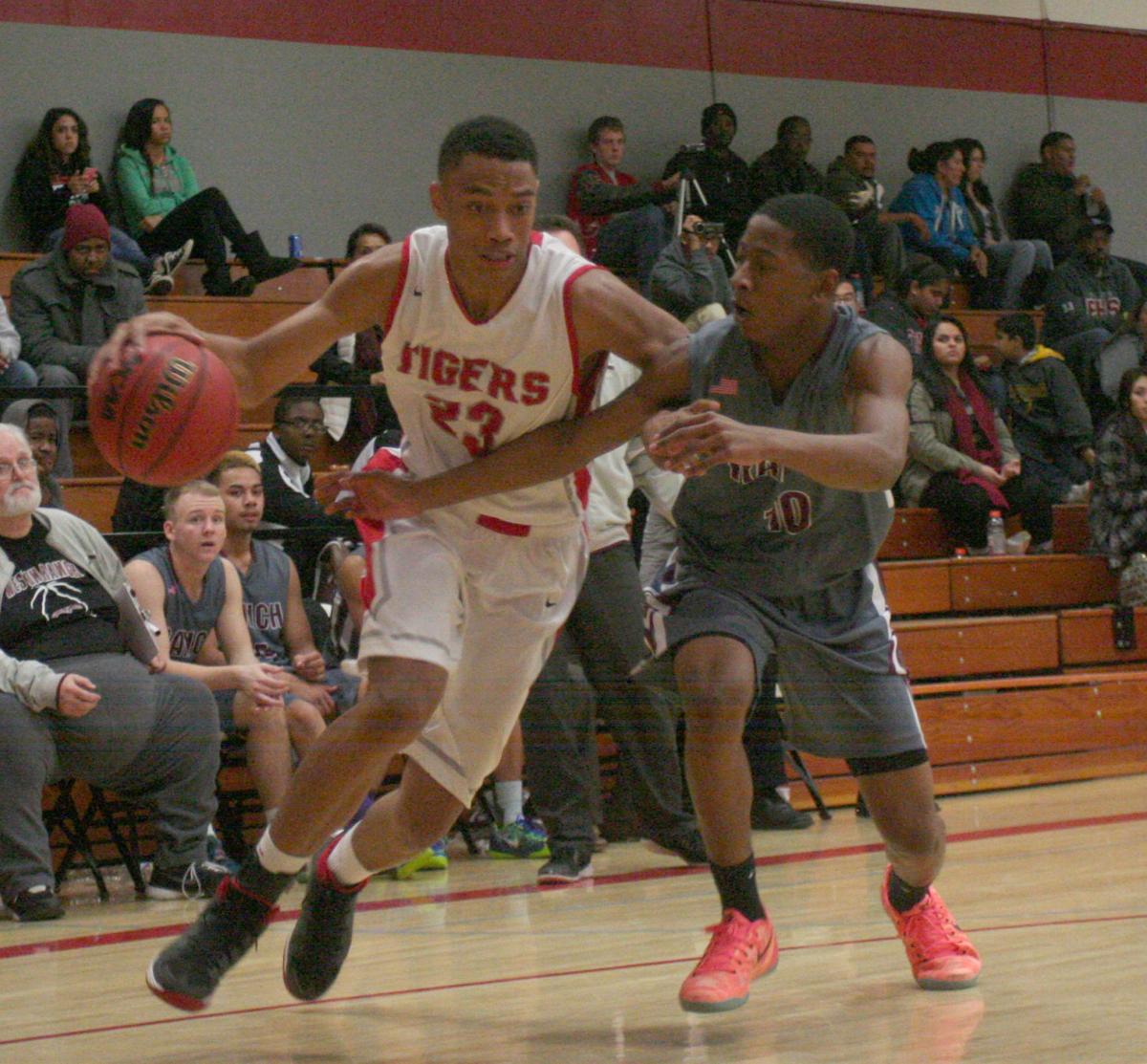 Varsity Boys Basketball Loses To Weston Ranch Patterson