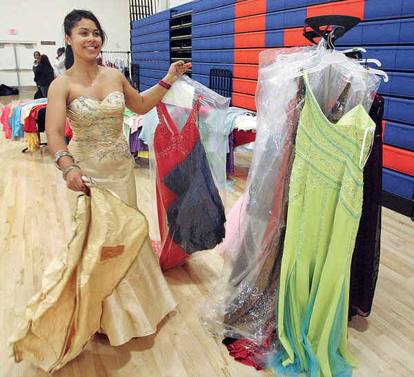 Prom dress outlet shops in town