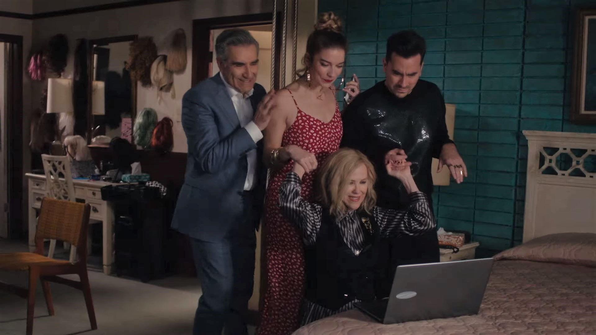 Schitt S Creek Gets Emotional In Trailer For The Final Season