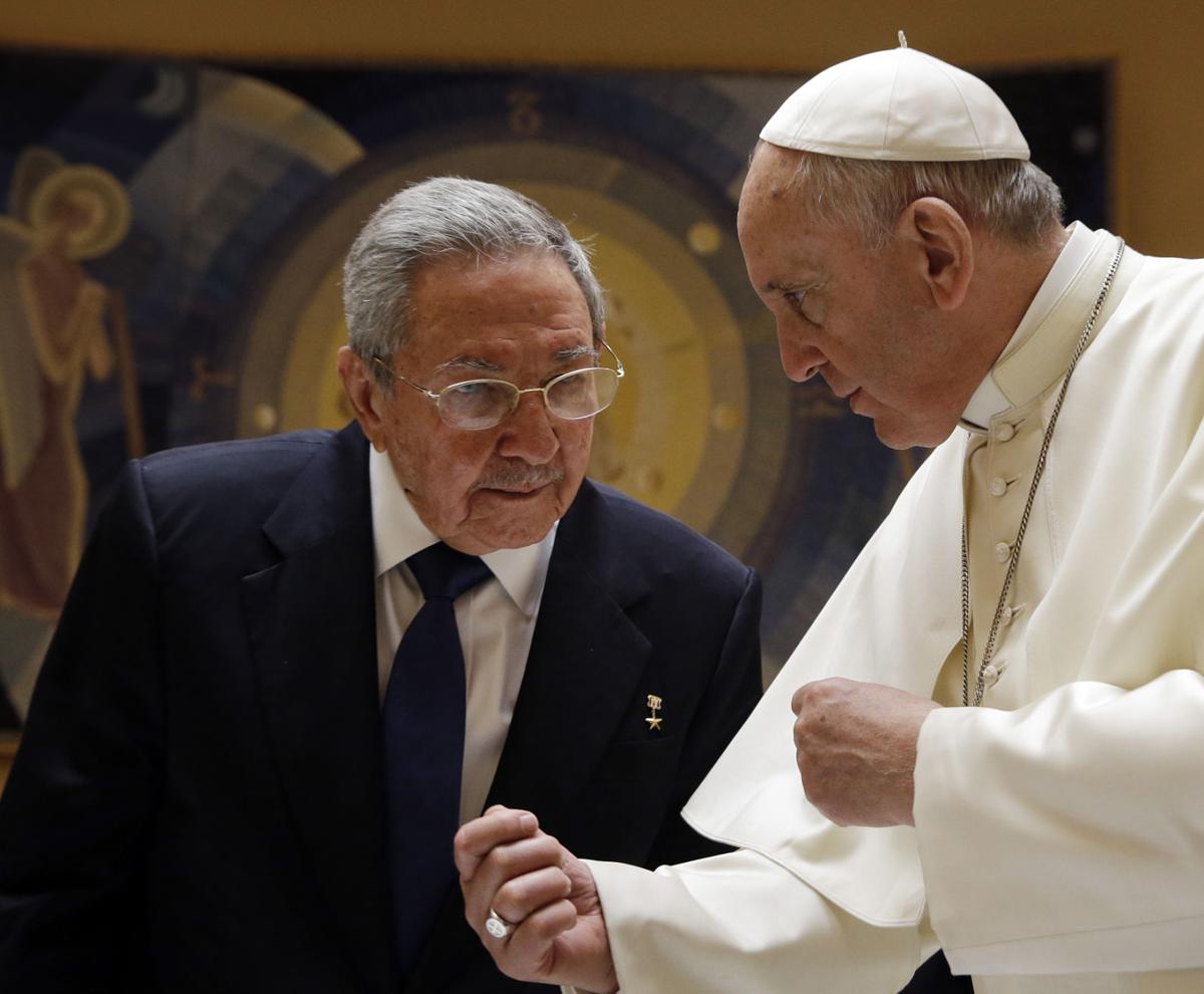 PAPA-CASTRO