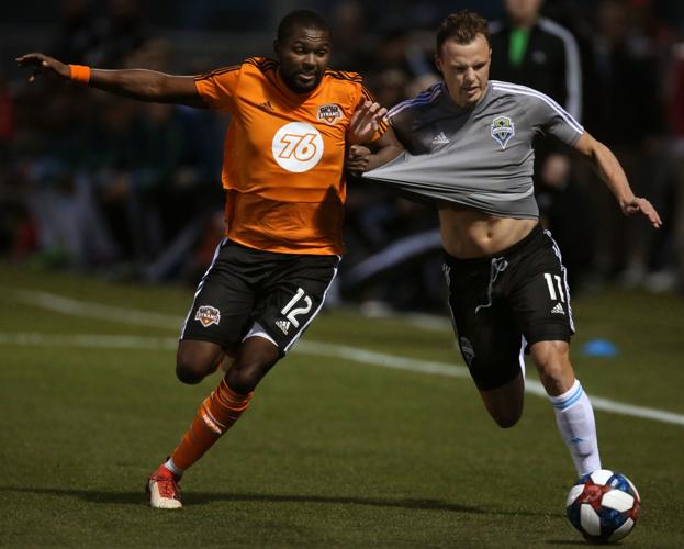 021019-metro-spring soccer-p1.jpg