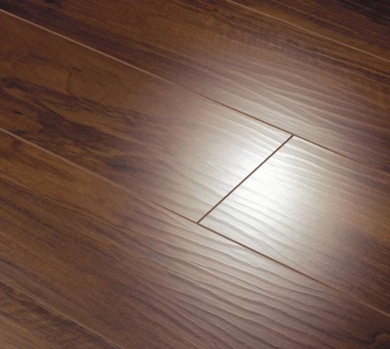 Laminate or carpet tiles for flooring?