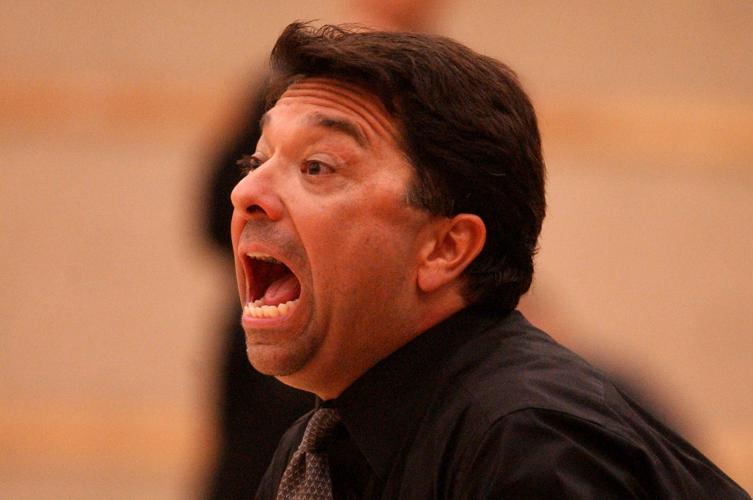 18 Cochise Coach-p2 dk