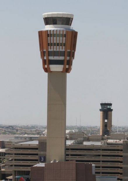 Sky Harbor offers parking discount  