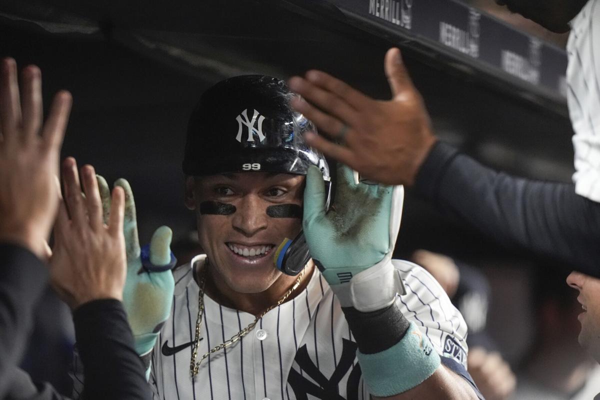 Reds Yankees Baseball