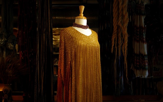 Handweaving ' interpreter'   