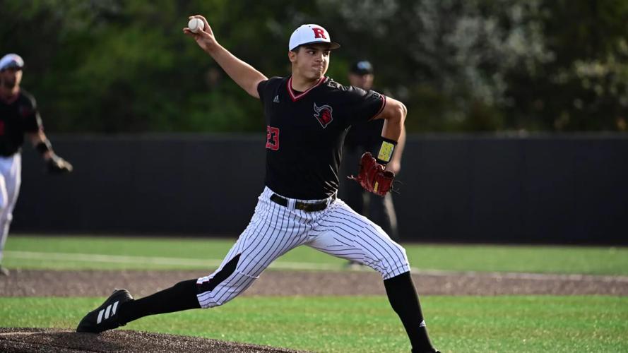 070424-tuc-spt-uabase-notebook-P6