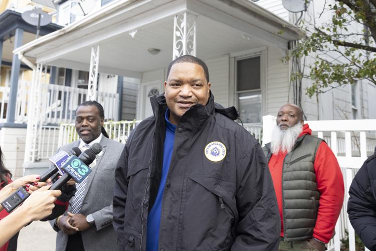 112324-pac-nws-homelessworkers