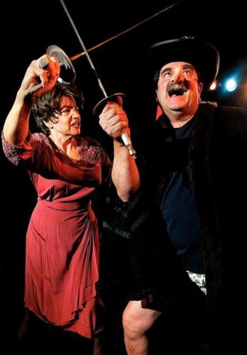 'Moon Over Buffalo' a delight for cast and director  
