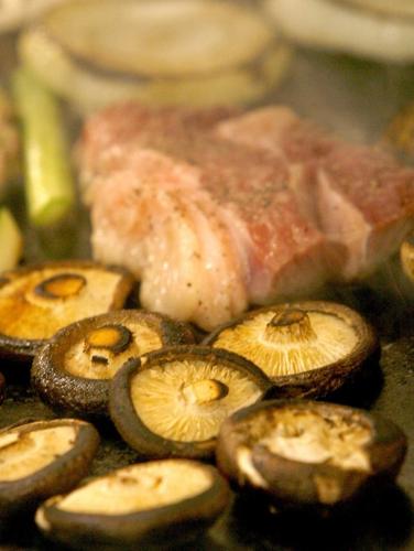 Teacher spreads cooking passion   