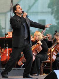Trio joins Tucson Symphony Orchestra on journey to Broadway, Hollywood
