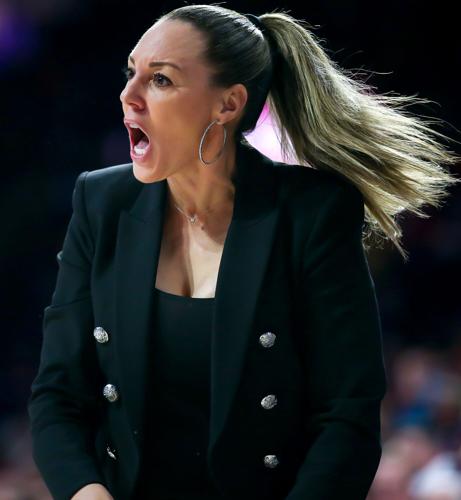 032322-tuc-spt-uawomenshoops-p2