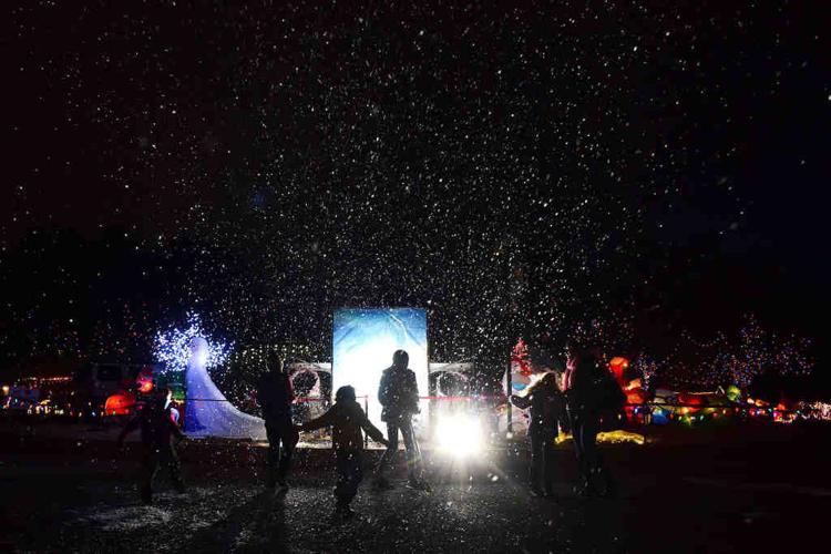 Winterhaven Festival of Lights 2015