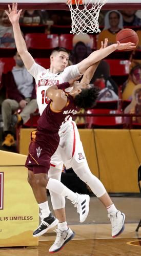 012221-spt ua bk main-p12.jpg