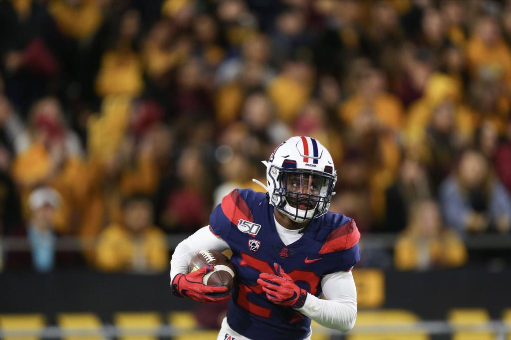 Saturday S Ua Asu Game Heats Up With Pregame Sparky Stomp First