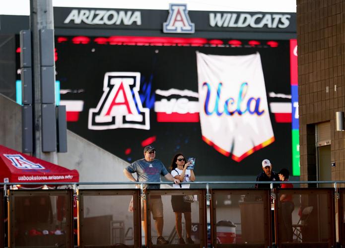 101517-spt-ua football mc-p41.JPG