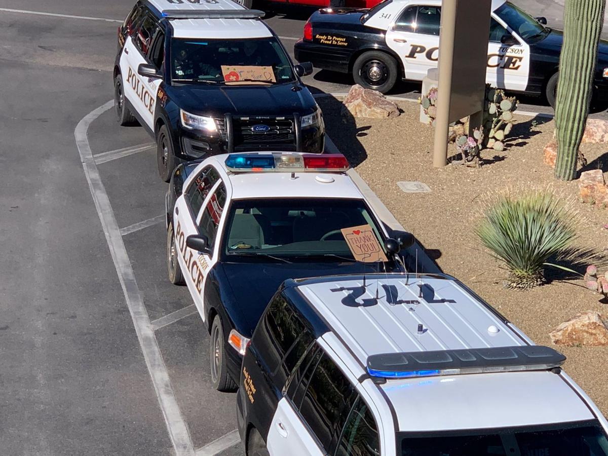 Tucson police say thank you to hospital workers