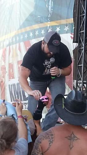 Tyler Farr