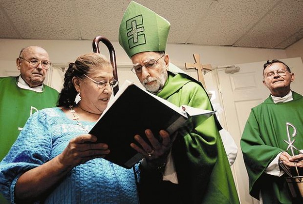 Yaqui church keeps faith  