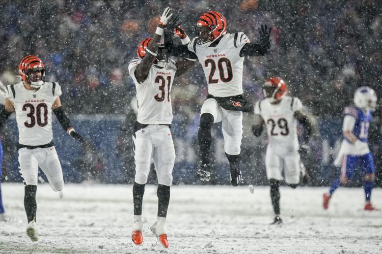 NFL Divisional Round game picks: Bengals upset Bills in Buffalo; 49ers  defend home field vs. Cowboys