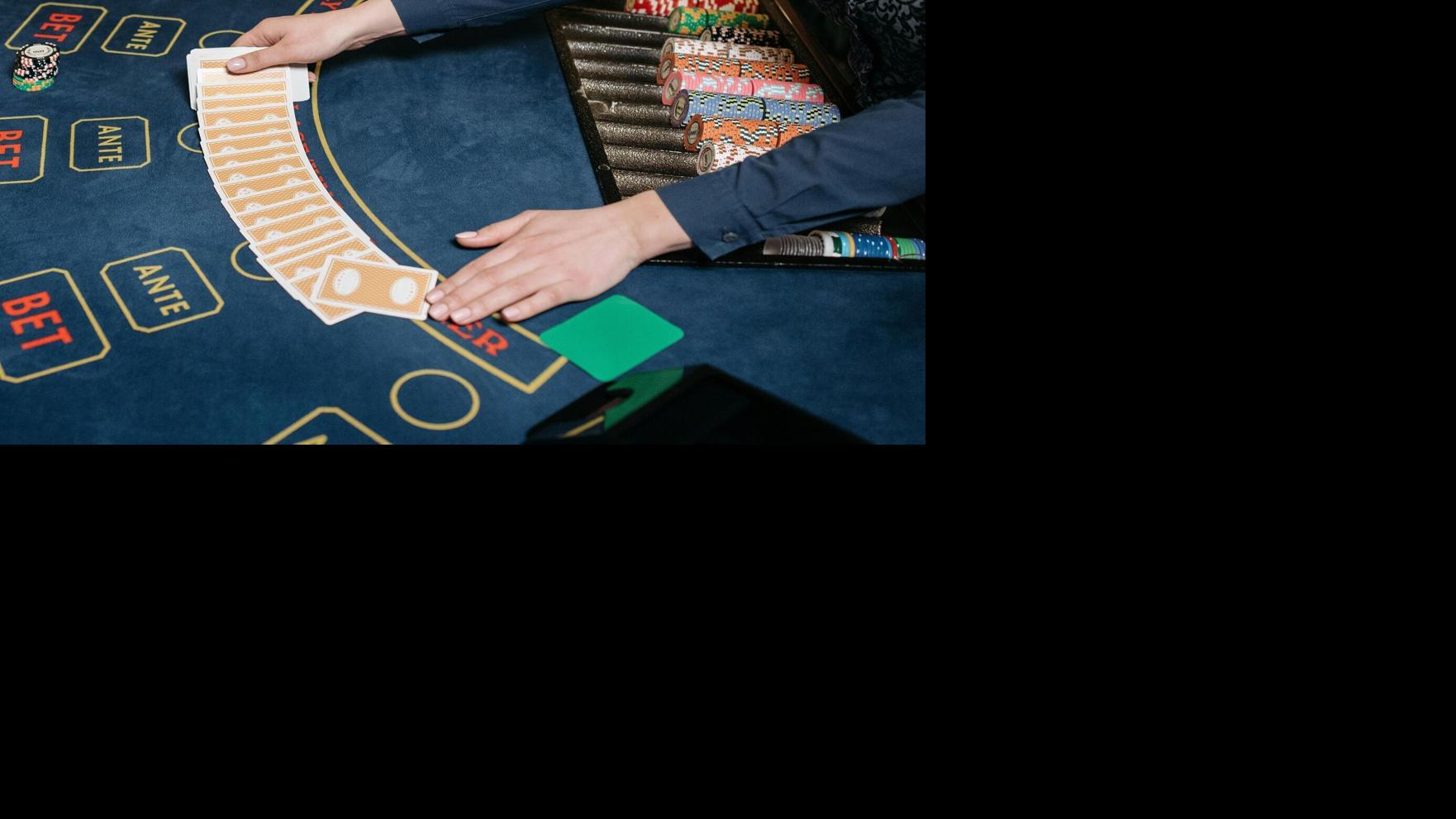 Get Entertainment Anywhere With Online Social Casinos