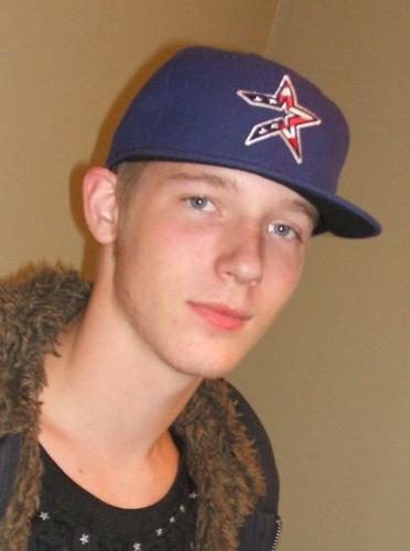 Store clerk Erick Bridges