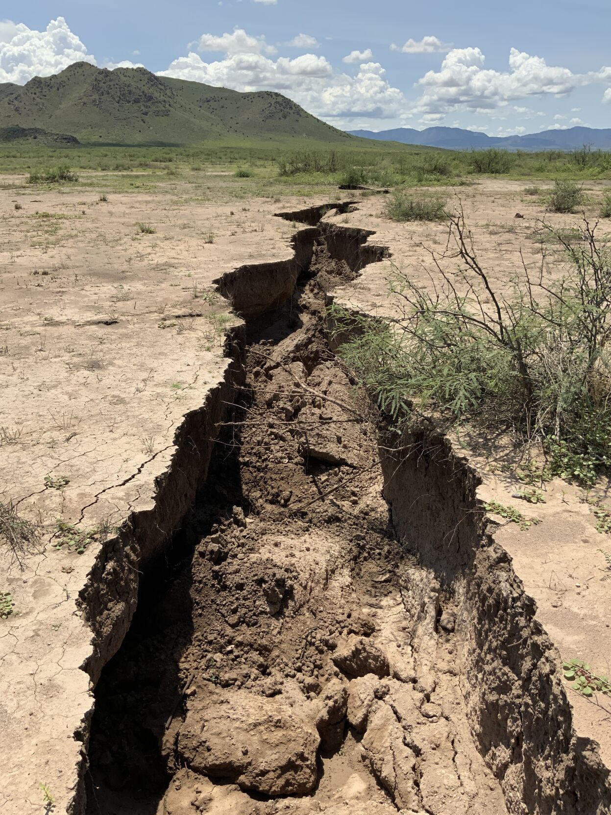 Fissures, Parker Ranch Road