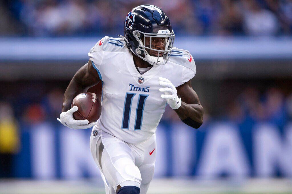 Draft Titans Eagles Trade Football