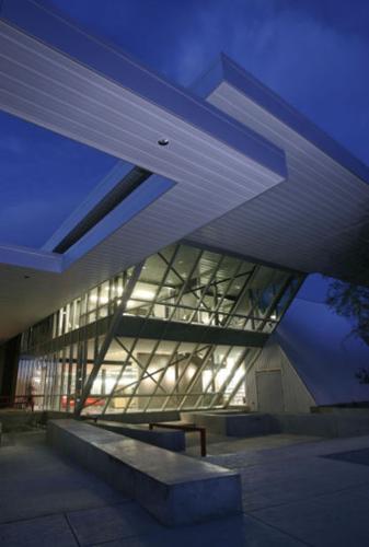 UA greets streetcar with tours and telescopes
