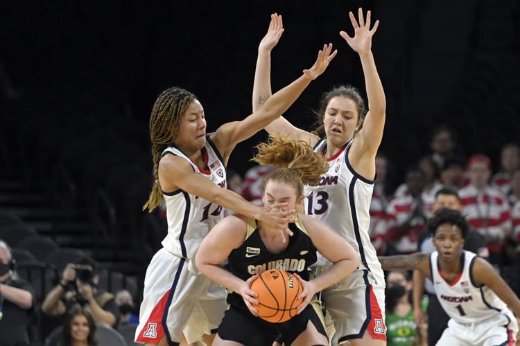 030422-tuc-spt-uawomenshoops-p2