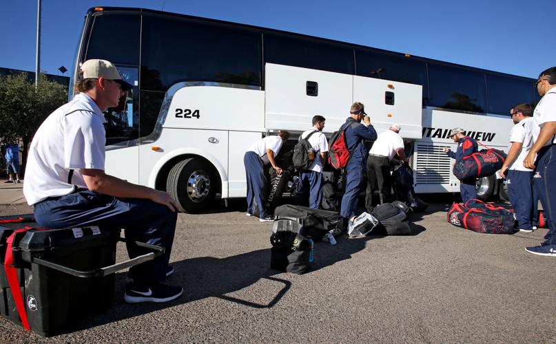 Arizona Wildcats depart for Omaha