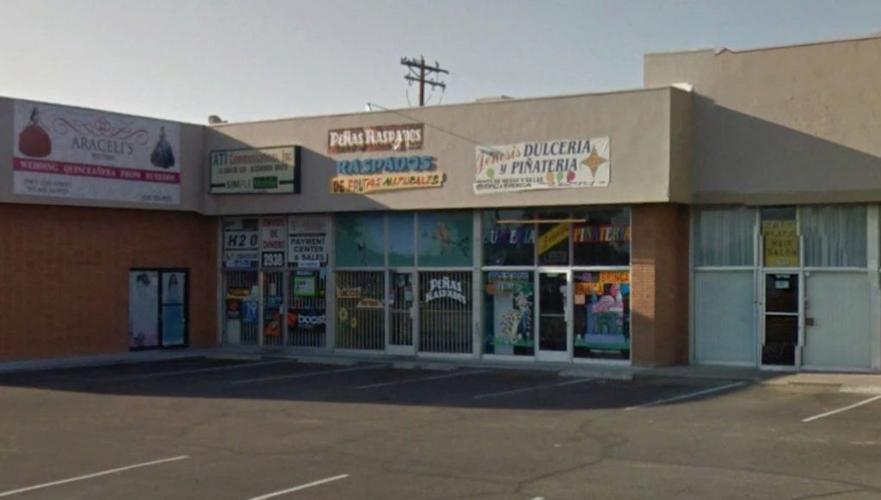 Penas Snowcones, Tacos y Mas, 2936 E. 22nd St.