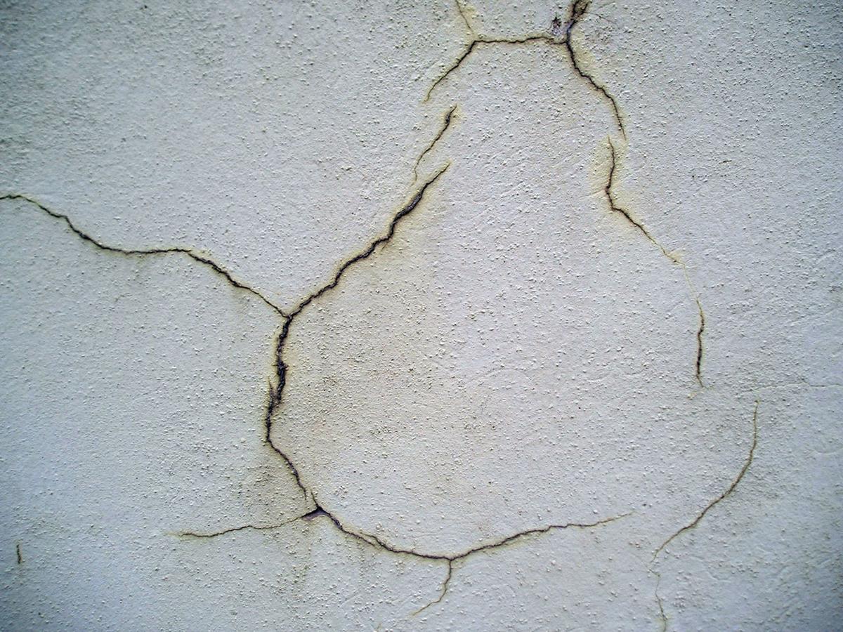 Why Is There A Big Crack In My Floor Home Garden Tucson Com