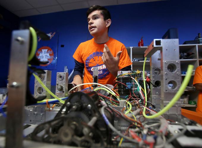 Tucson's Sonoran Science Academy team wins regional robotics contest