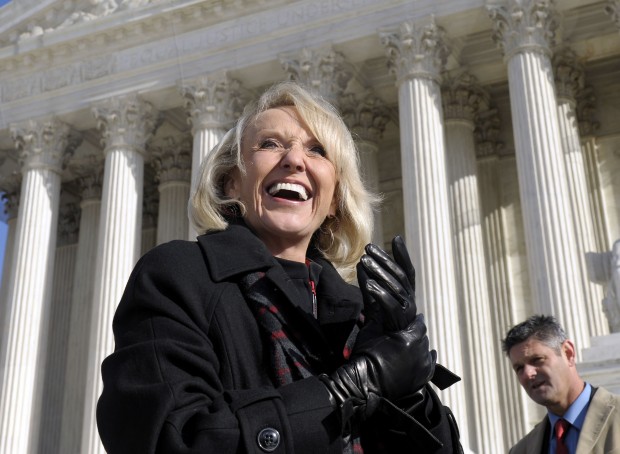 Justices pick apart arguments in Ariz. immigrant-hiring case   